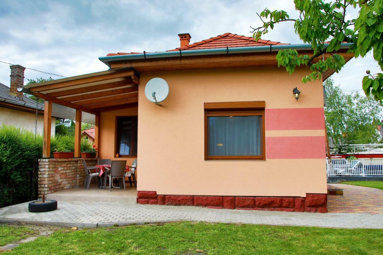 Balaton Apartman Balatonmáriafürdő Eksteriør bilde